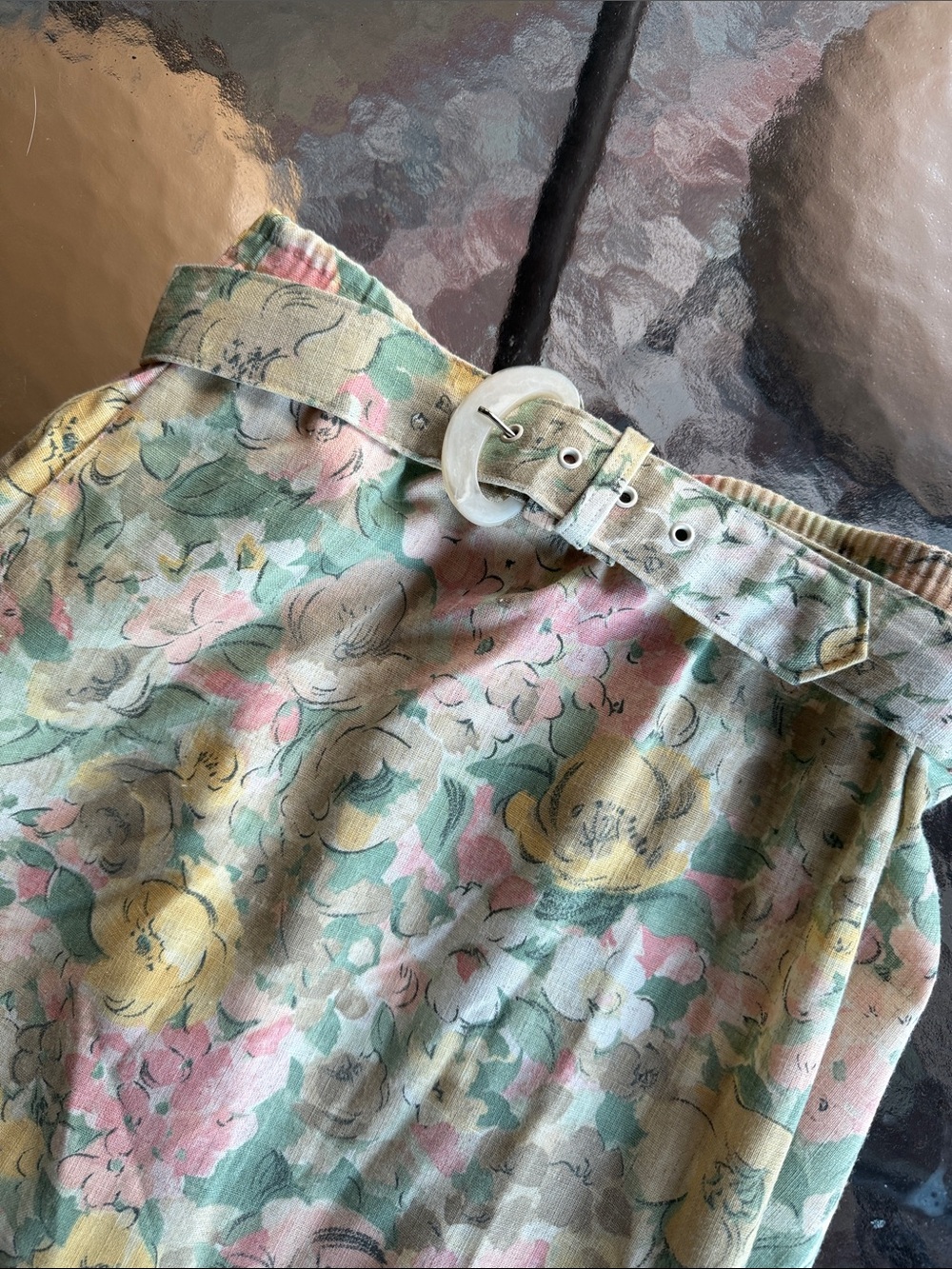 Timeless true vintage Floral Pastel A-Line Skirt with Belt - Pink, Yellow Green - Picture 2 of 3